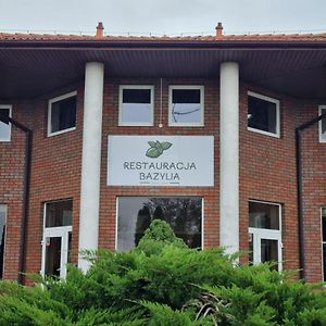 Zajazd Bazylia Hotel Ozorkow Exterior photo