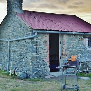 Cabane De Douanier En Baie Du Mont Saint Michel Courtils Exterior photo