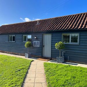 The Calf Shed - Cozy Cottage In Peaceful Norfolk Countryside Aldeby Exterior photo