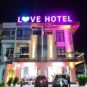 Love Hotel Rạch Giá Exterior photo