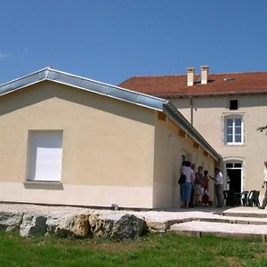 Maison Restauree Avec Piscine Privee Chauffee Et Equipements De Loisirs A Bourmont-Entre-Meuse-Et-Mouzon - Fr-1-611-58 Villa Exterior photo