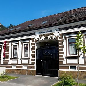 Cetatuia Hotel Rîşnov Exterior photo