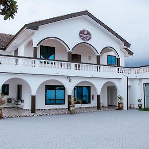 Ben And Moons Lodge And Event Center Agbogba Exterior photo