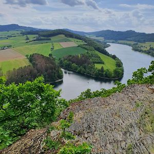 Urlaub Mit Der Ganzen Familie Im Ferienhaus In Der Natur Villa Diemelsee Exterior photo