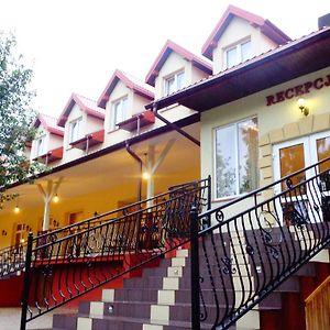 Korona Palace Hotel Leznica Wielka Exterior photo