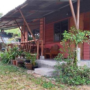 Adinda House อดินดาเฮาส์ Hotel Chiang Dao Exterior photo