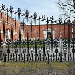 University Parks View Villa Oxford Exterior photo