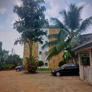 Le Macdor Apartment Douala Exterior photo