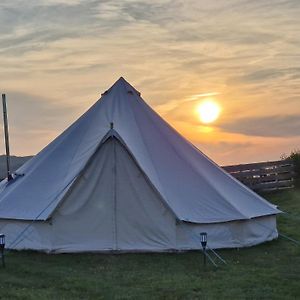 Beautiful 1-Bed Bell Tent In Holyhead Exterior photo