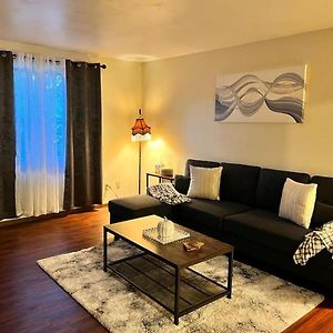 Quiet Cozy 2Br Apt Black Out Curtains Apartment Peoria Exterior photo