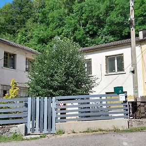 Studio Avec Jardin Et Barbecue, 2 Pers Apartment Thiers Exterior photo