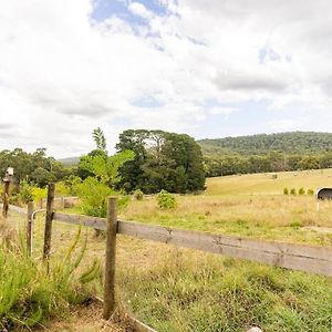 Forest Farm Stay In The Yarra Valley-Fireplace Mount Evelyn Exterior photo