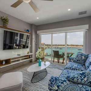 Dushi Getaway For Adults Only Downtown Apartment Oranjestad Exterior photo