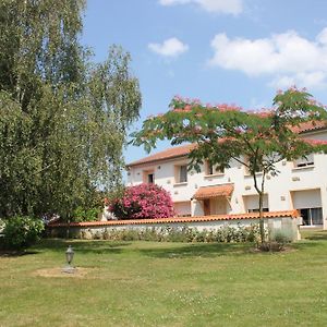 Clos Du Marais Hotel Chemille-en-Anjou Exterior photo