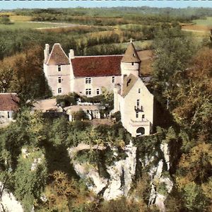 Montenaut Bed & Breakfast Angles-sur-l'Anglin Exterior photo