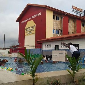 Complexe Meuble Pepon Hotel Douala Exterior photo