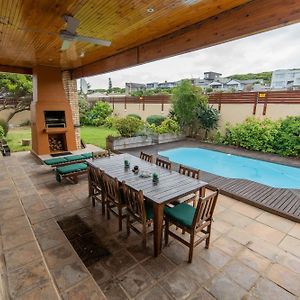 Footprints In The Sand - Kini Bay Villa Exterior photo