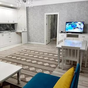 Luxury Apartment Bishkek Exterior photo