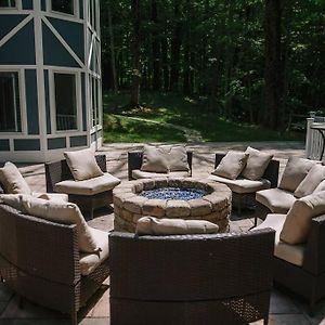 The Athena Hideaway - Hottub, Firepit, Lake & Racetrack Villa Saratoga Springs Exterior photo