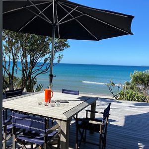 Bliss On The Beach - Whangapoua Villa Exterior photo