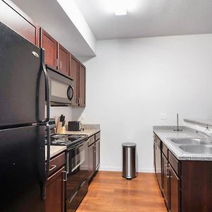 Private 2Bdrm Apartment Convenient To All Greeley Exterior photo