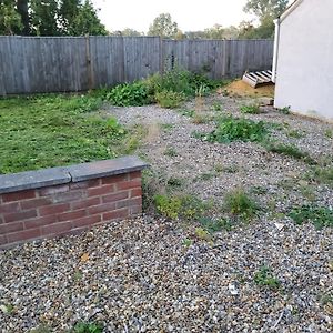 Colney Lane Lodge Exterior photo