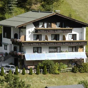 Gaestehaus Winsauer Hotel Mittelberg Exterior photo