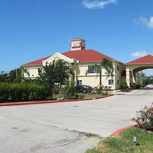 Baymont By Wyndham Texas City Hotel Exterior photo