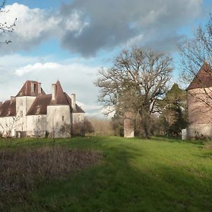 Le Claveau Bed & Breakfast Paulnay Exterior photo