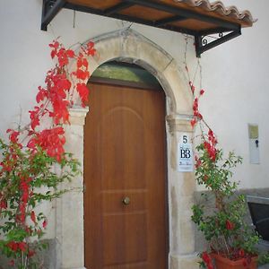 Medieval Village Of Pacentro Exterior photo