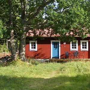 Vimmerby Stugby Hotel Exterior photo