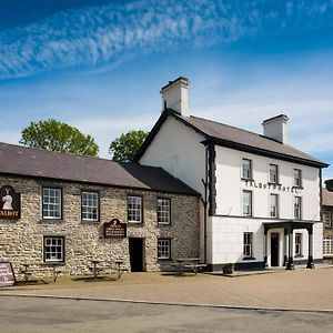 Y Talbot Hotel Tregaron Exterior photo