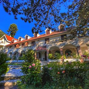 Hotel Alpin Llogara Dukat Exterior photo