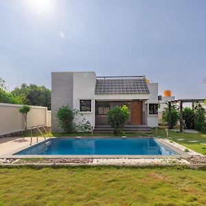 Jhilmil Pool Villa By Secret Turtle Ac Hosur Exterior photo