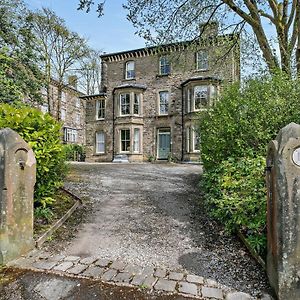 2 Bed In Buxton 91990 Villa Exterior photo