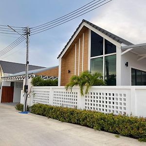 Azure Escape Pool Villas Hua Hin Exterior photo