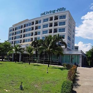 The Living-Hills Hotel Chiang Mai Exterior photo