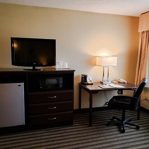 Quality Inn & Suites Vancouver Room photo