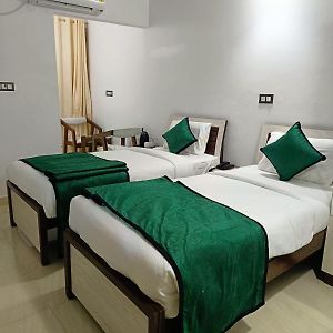 Hotel Aman Residency Prayagraj Exterior photo