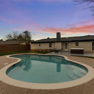 Texas Designer Home With Private Hot Tub And Pool North Richland Hills Exterior photo