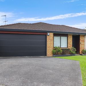 Botany Bliss L Beautiful 4Bed Family Friendly Home Auckland Exterior photo