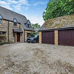 5 Bed In Lower Slaughter 94643 Exterior photo