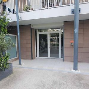 Studio 2 Steps From Paris Via Metro Or Train Station Apartment Issy-les-Moulineaux Exterior photo