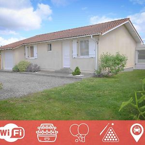 La Maison Maluti - Avec Baby-Foot, Billard & Wifi Villa Hostens Exterior photo