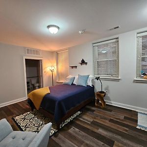 Cute + Cozy Studio At The Inman - 207 Apartment Champaign Exterior photo