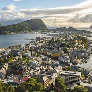 Cozy City House, Free Parking, Central, Terrace, Playground Alesund Exterior photo
