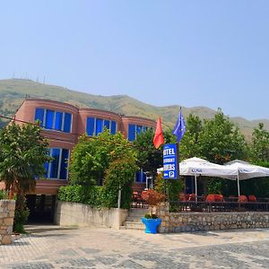 Hotel Restaurant Univers Shkoder Exterior photo