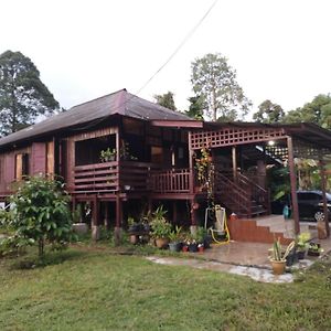 Rumah Kayu Aboh Kuala Terengganu Exterior photo