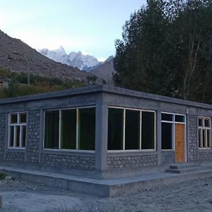 Musofir Khona Family Guest House Hussaini Exterior photo