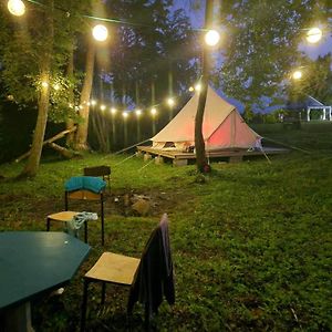 Glamping Pop-Up Hotel - Fishing Village Riverside Holiday Center Parnu Exterior photo